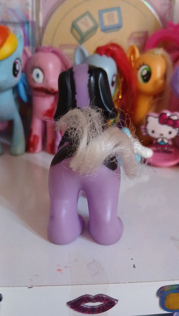 Mor ve Siyah Oyuncak Köpek - Görsel 4