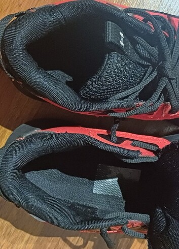 40 Beden Under armour spor ayakkabısı