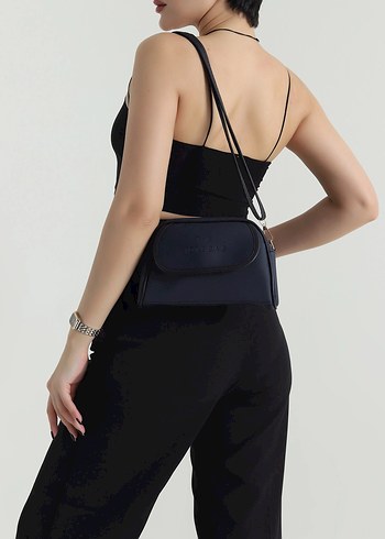 Kadın Siyah Deri Fermuarlı Minimalist Çanta - Görsel 2