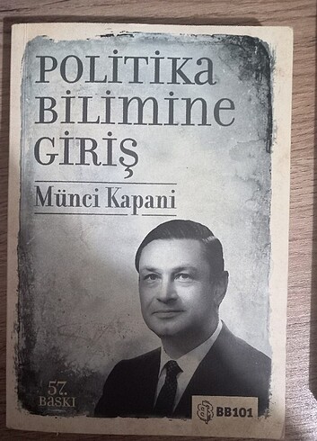 Münci kapani politika bilimine giriş 