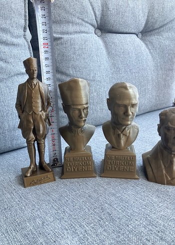 4 adet Büstten oluşan Atatürk Seti