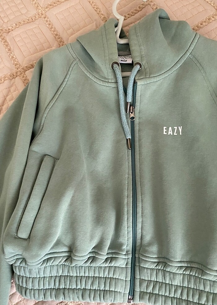 crop kapüşonlu hırka - Görsel 2