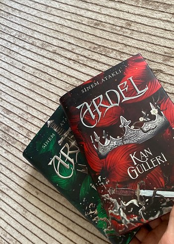 Beden Renk Ardel Serisi: İhanet ve Kan Gülleri