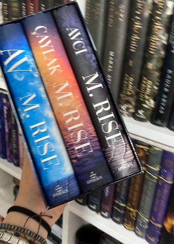 Ay, Çaylak ve Avcı M. Rise Kitap Seti