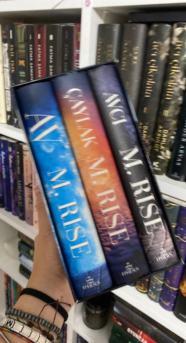 Ay, Çaylak ve Avcı M. Rise Kitap Seti - Görsel 4