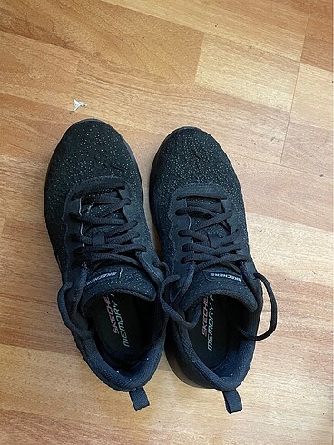 Skechers spor ayakkabı