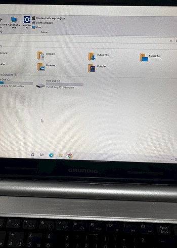 Grundig Laptop - Görsel 4