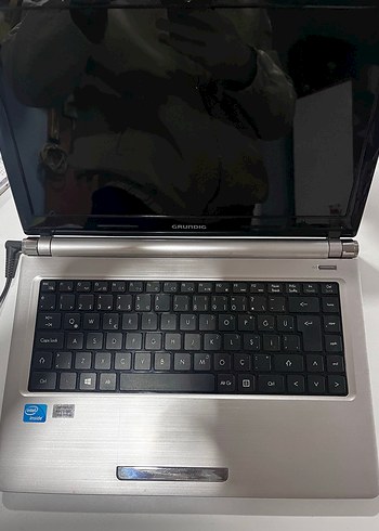 Grundig Laptop - Görsel 2