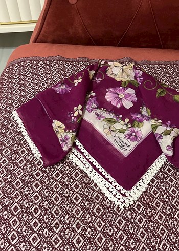 Bordo Dantelli Tığ İşi Tülbent - Görsel 2