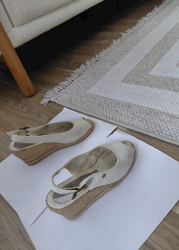 Kadın Beyaz Keten Dolgu Topuklu Sandalet - Görsel 4