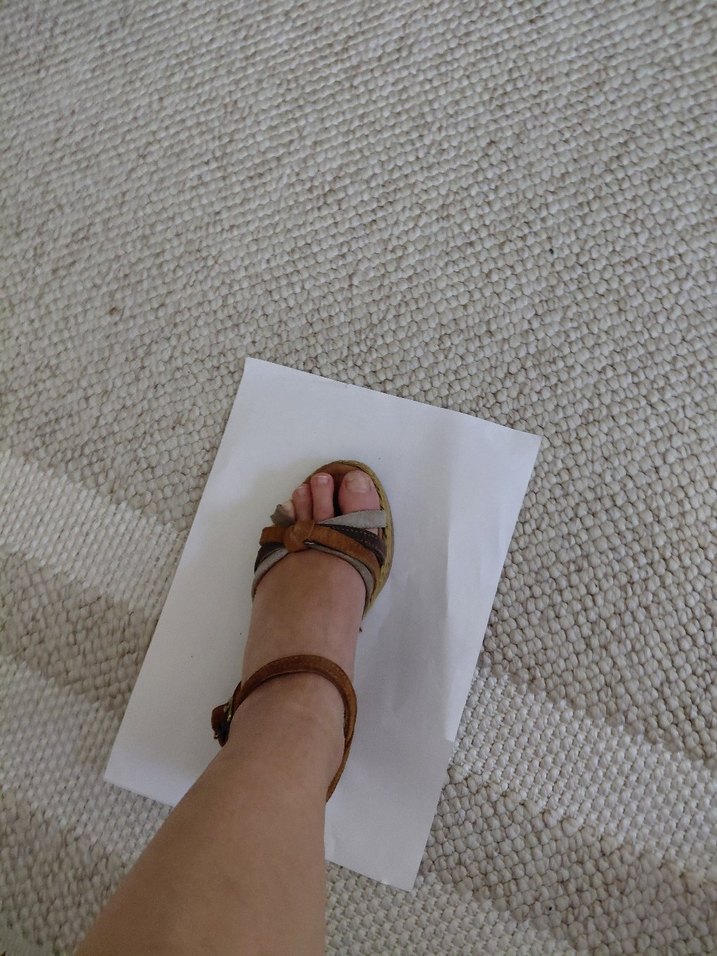 Kahverengi Deri Tokalı Dolgu Topuklu Sandalet - Görsel 3