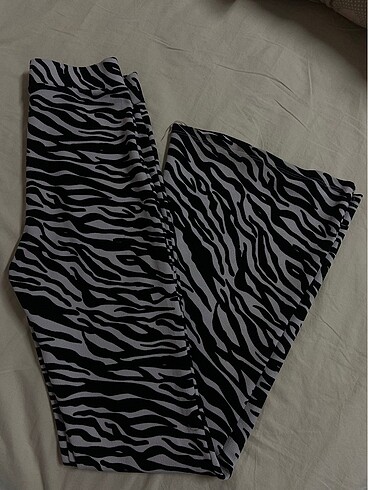 Zebra desenli ispanyol paça pantolon