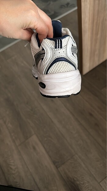 36 Beden Sıfır kutulu new balance 530 model 1 veya 2 kere giyildi ayağıma