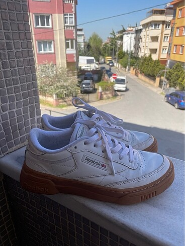 Reebok spor ayakkabı