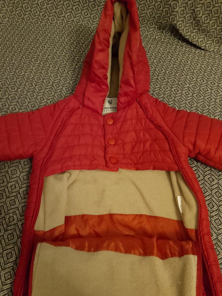 Kapüşonlu unisex Bebek Kırmızı Nakışlı Tulumu - Görsel 2