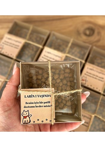 KUTULU HEDİYELİK KEDİ MAMASI