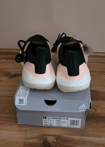 Adidas Ultraboost 22 W Siyah Koşu Ayakkabısı kadın - Görsel 4