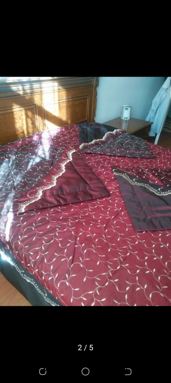 Bordo Nakışlı Yatak Örtüsü - Görsel 2