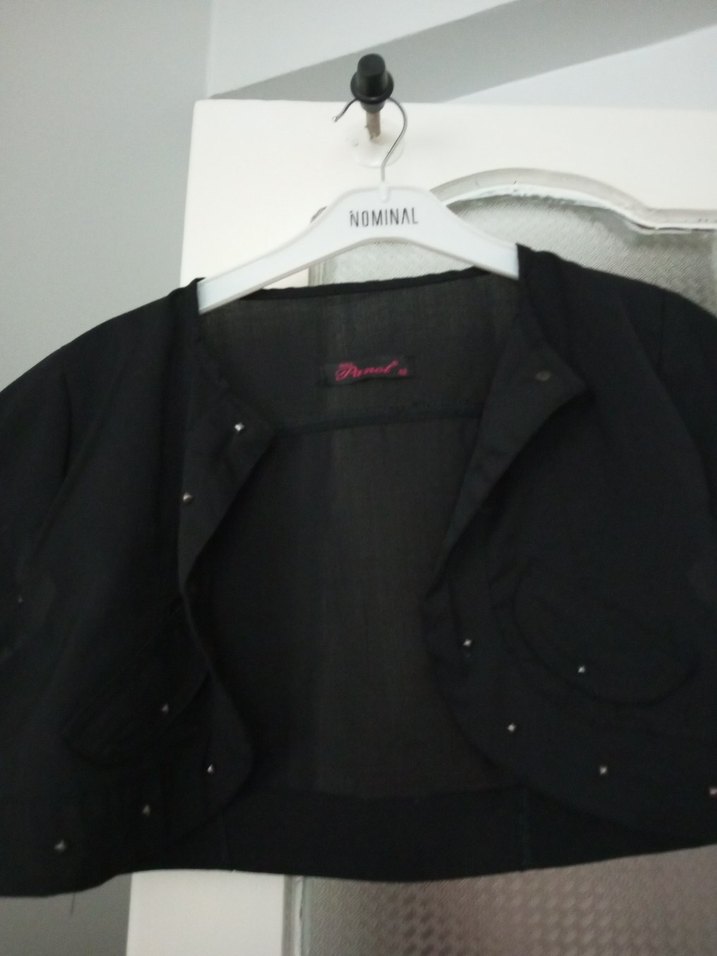 Kızlar için Siyah Düğmeli Kolsuz Bolero - Görsel 4