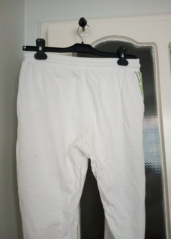 Beyaz Kemerli Rahat Kesim Kadın Eşofman Altı - Görsel 5