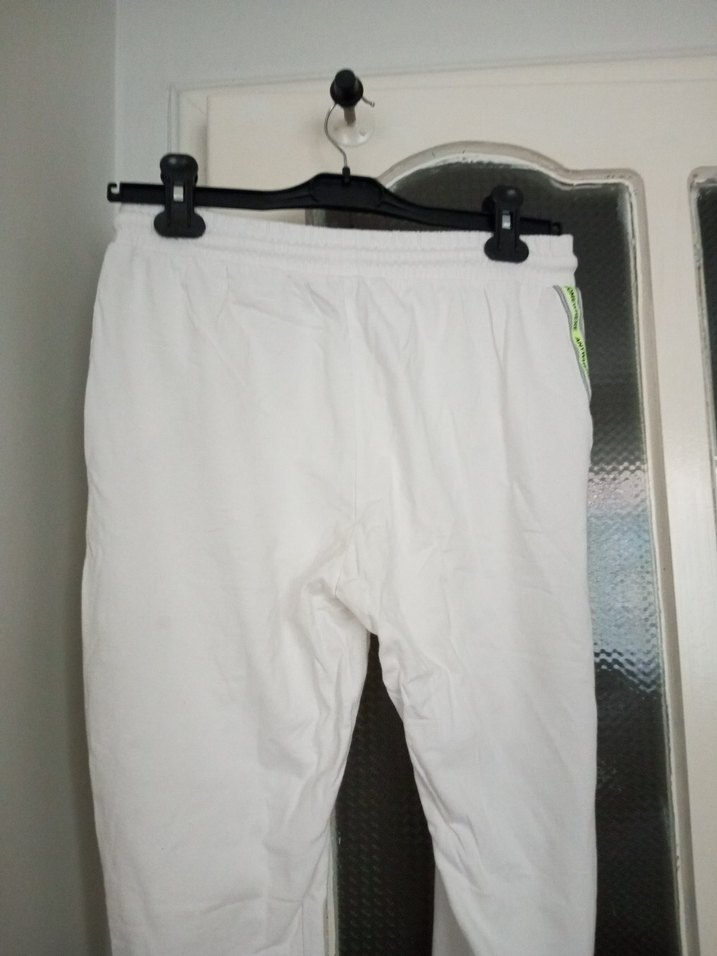 Beyaz Kemerli Rahat Kesim Kadın Eşofman Altı - Görsel 5