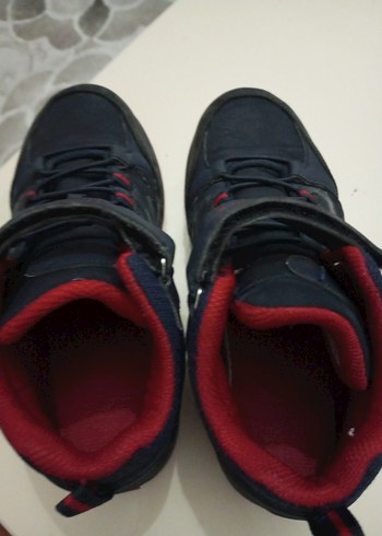 34 Beden kırmızı Renk Kırmızı Siyah Erkek Çocuk Street Wear Bot