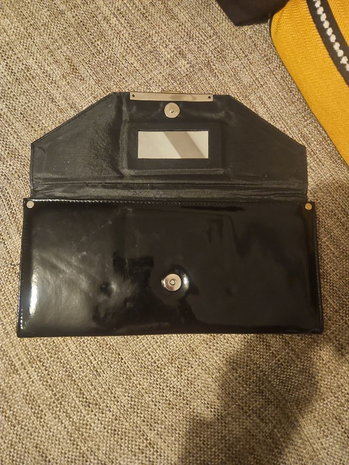 Siyah Deri Tokalı Kadın Portföy Çanta - Görsel 2