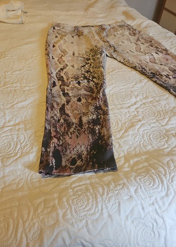 orjinal MUDO Kahverengi bej Yılan Desenli Pantolon - Görsel 2