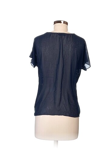 m Beden Pull and Bear Bluz %70 İndirimli.