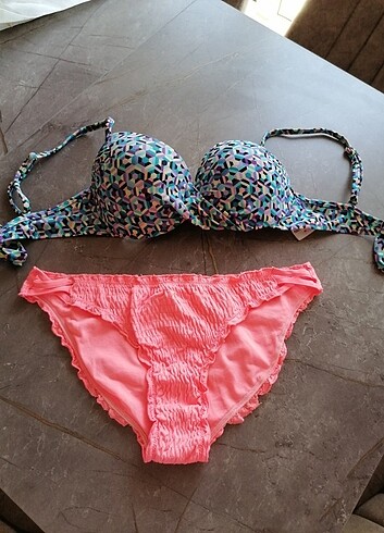 Kadın bikini takım