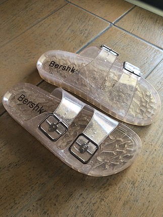 Bershka plaj terligi gecen sezon