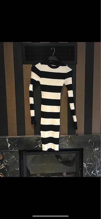 Çizgili triko elbise standart beden boy 92 cm bel çevresi 42 cm