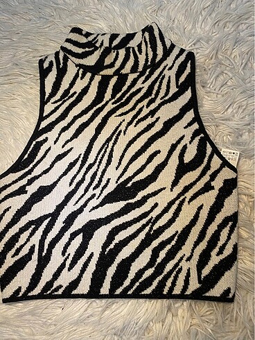 Bershka zebra