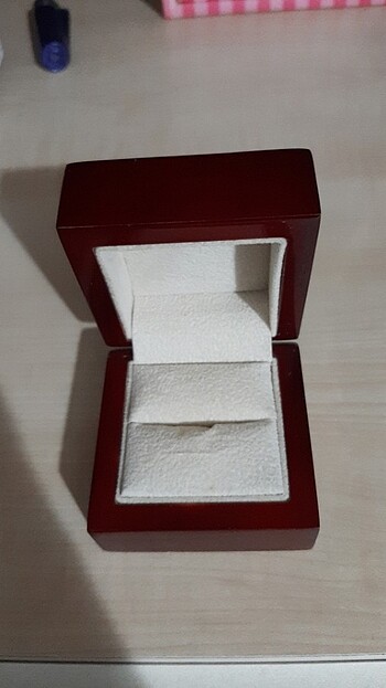 Yüzük kutusu