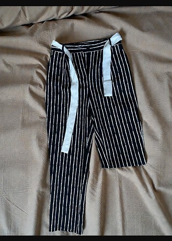 Kadın Gri Çizgili Kemerli Kumaş Pantolon - Görsel 2