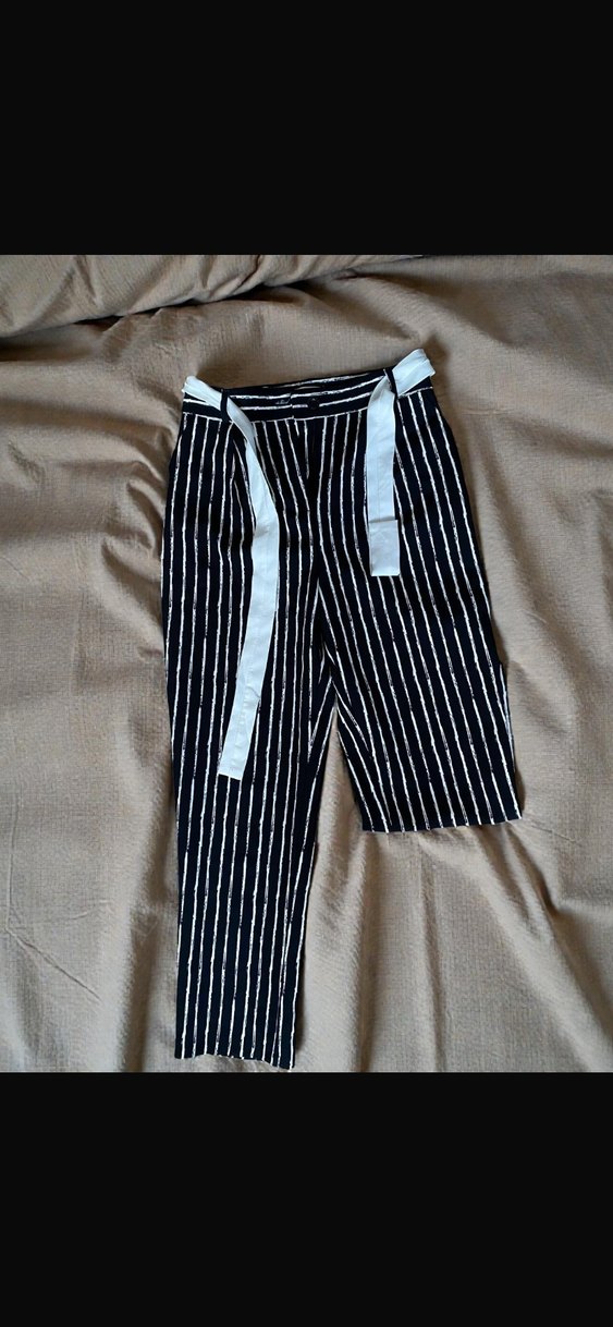 Kadın Gri Çizgili Kemerli Kumaş Pantolon - Görsel 2