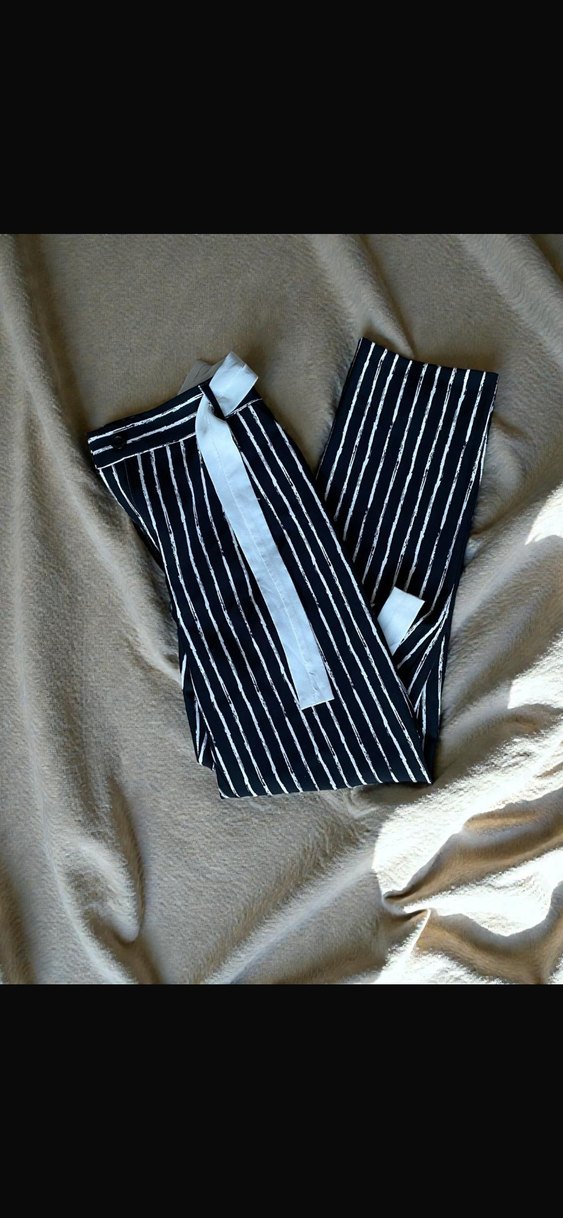 Kadın Gri Çizgili Kemerli Kumaş Pantolon - Görsel 3