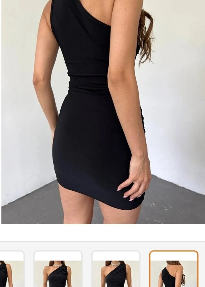 Tek omuz büzgü detaylı mini siyah elbise - Görsel 3