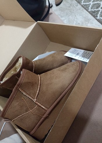 Kahverengi Süet Kadın Dolgu Topuk Ugg Bot - Görsel 2