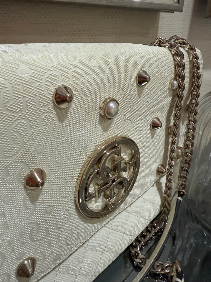 Guess anta - Görsel 2