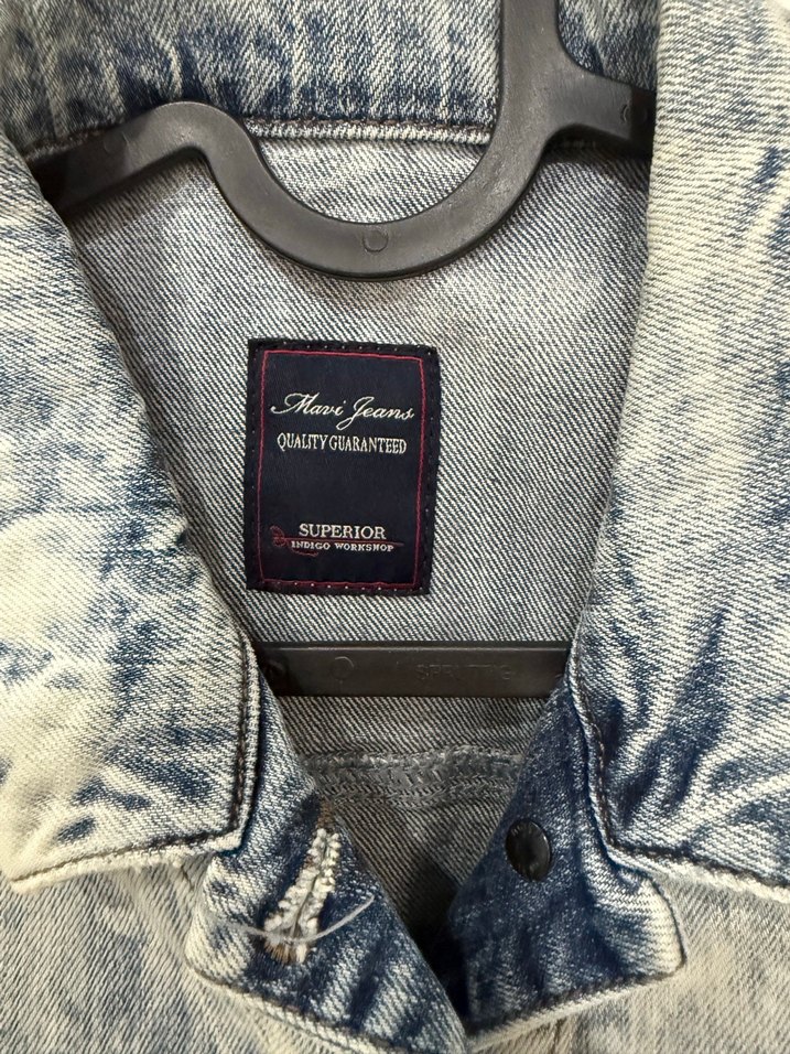 Gri Batik Desenli Kolsuz Denim yelek - Görsel 3