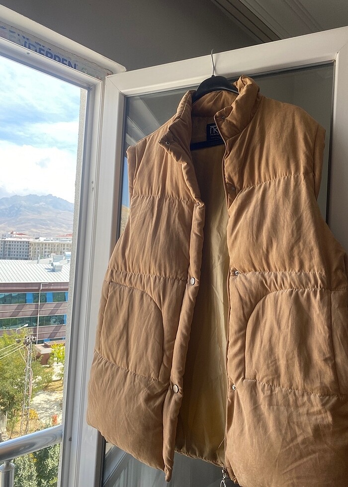 Kadife yorgan tarzında şişme yelek - Görsel 4