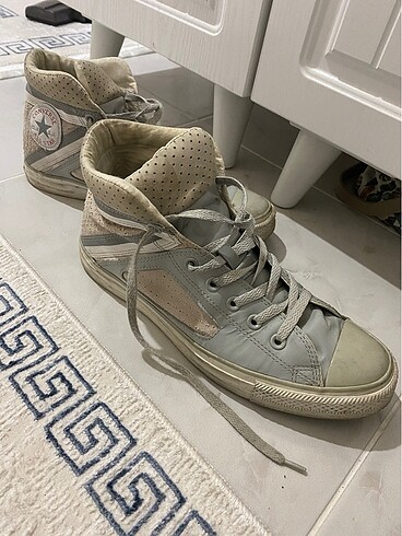 Converse Gri deri detaylı