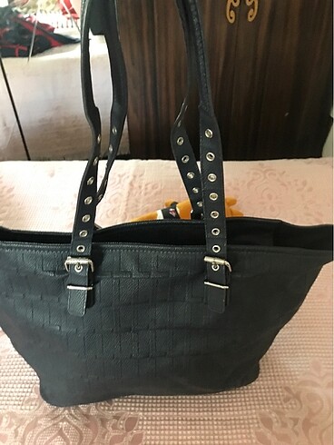 Lacoste Bayan kol çantası lacoste