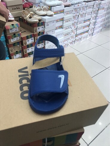 24 Beden Vicco erkek çocuk plastik sandalet