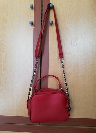 Zara Kırmızı çapraz çanta