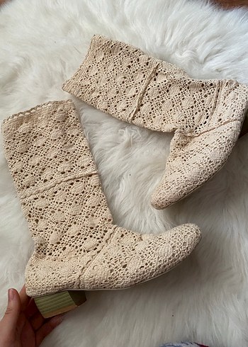 Bej Dantel İşlemeli Örgü Botlar - Görsel 5