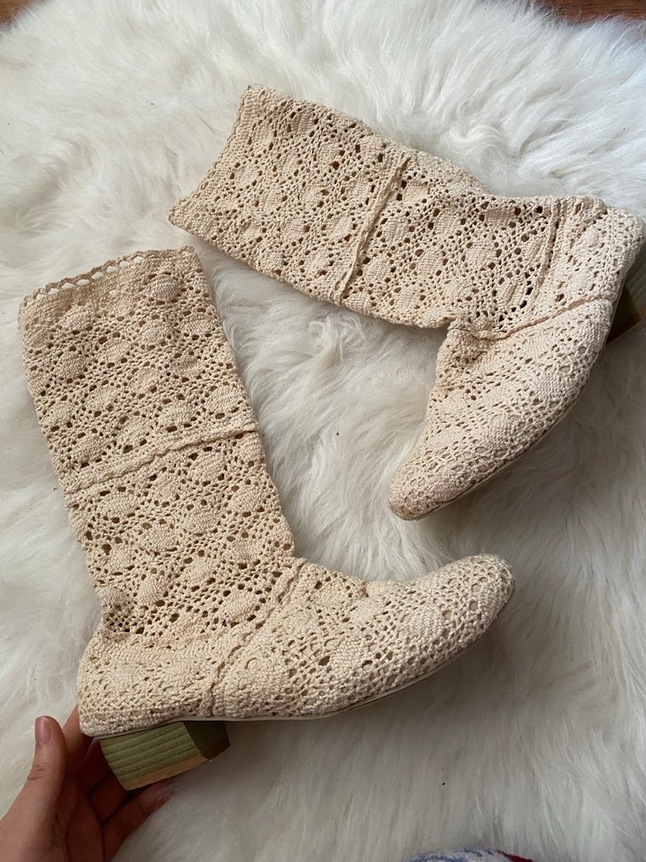 Bej Dantel İşlemeli Örgü Botlar - Görsel 5