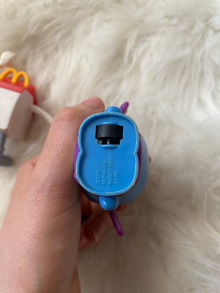 Renkli Mavi Aksiyon Figürleri - Görsel 3