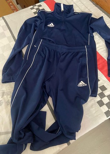 Erkek Çocuk Koyu Mavi Fitted Eşofman Takımı